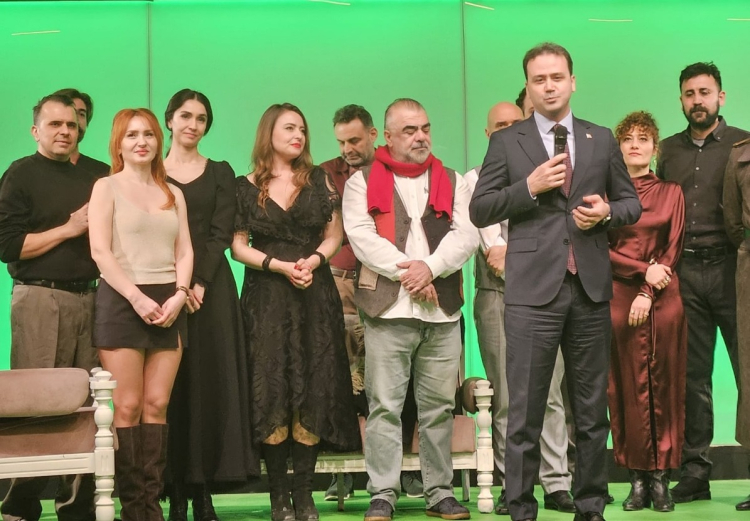 Alber Camus’nün “Adiller”i ilk kez Bursa’da sahnelendi - Bursa Hayat Gazetesi-4