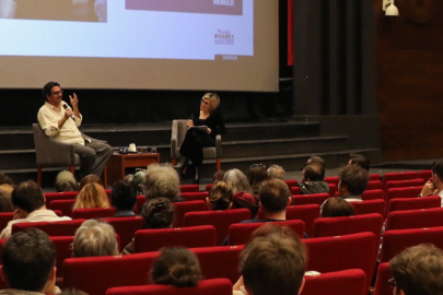 Bursa Büyükşehir Belediyesi ödüllü yönetmen Tolga Karaçelik’i ağırladı