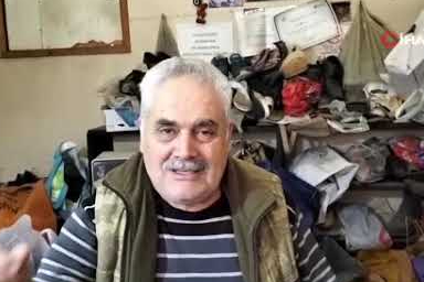 Emekli oldu ama mesleğini yine de bırakmadı!