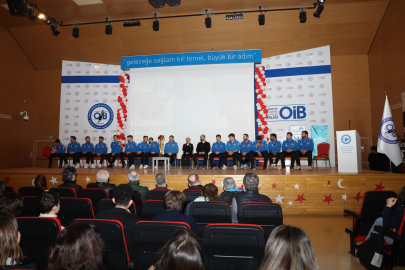 Nilüfer Belediyespor’dan OİB Mesleki ve Teknik Anadolu Lisesi’ne ziyaret