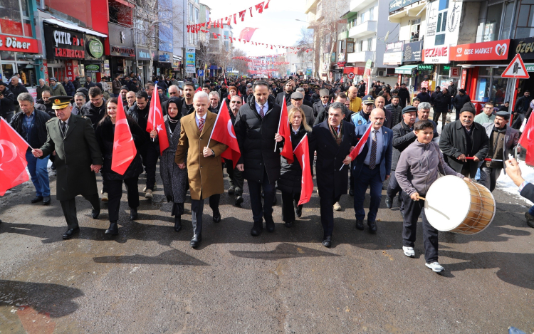 Gökyüzünde Solo Türk: Ardahan semalarını büyüledi!-Bursa Hayat-5