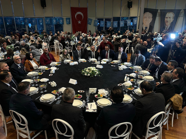 Bursa'da Ülkü Ocakları iftarında milli birlik ve beraberlik mesajı - Bursa Hayat Gazetesi-2