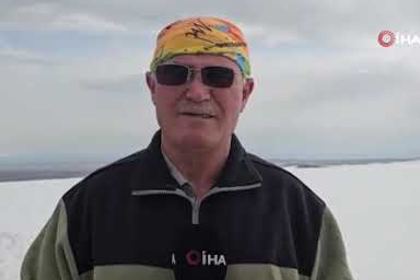 Karla kaplı Adilcevaz’da tilki drona karşı!