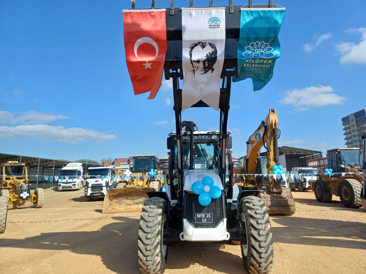 Nilüfer Belediyesi saha gücünü arttırdı: Yeni iş makineleri hizmete alındı - Bursa Hayat Gazetesi-3
