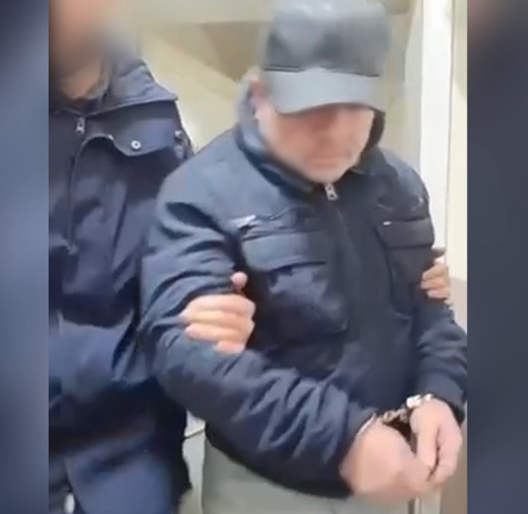 Bursa’da suç üstü operasyon: Dilenci kılığındaki polis, şüpheliyi yakaladı!-Bursa Hayat-2