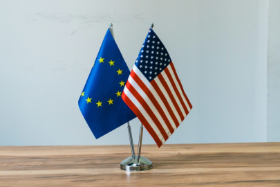 AB-ABD ticaret savaşında yeni perde: Anlaşma çalışmaları resmen durduruldu!