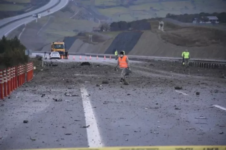 F-16 şehidi Binbaşı İbrahim Bolat’a ailesinden hüzünlü veda!-Bursa Hayat-5