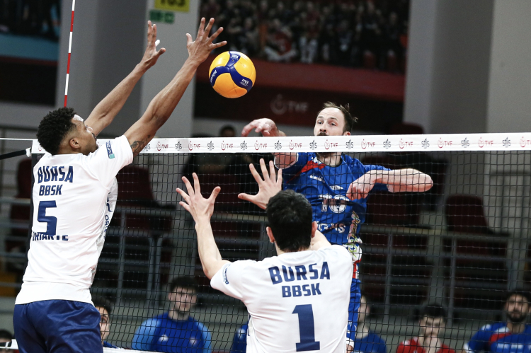 Bursa Büyükşehir’den iddialı galibiyet: 3-1’lik skorla zafer!-Bursa Hayat-2