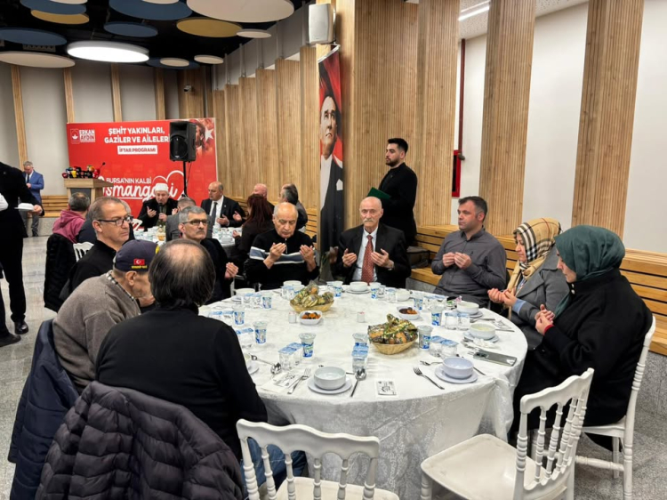 Osmangazi Belediyesi’nden şehit aileleri ve gazilere onur iftarı - Bursa Hayat Gazetesi-2