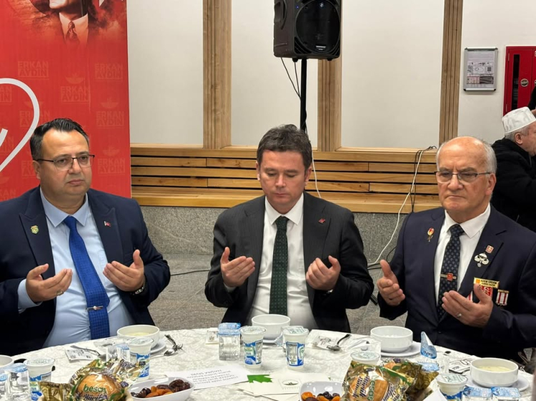 Osmangazi Belediyesi’nden şehit aileleri ve gazilere onur iftarı - Bursa Hayat Gazetesi-4