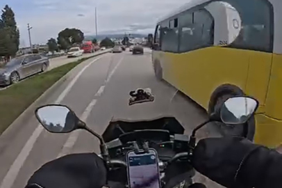 Bursa’da motosikletli kazadan son anda kurtuldu!