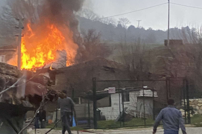 Bursa’da sobadan çıkan yangın can aldı: Yaşlı çift yaşamını yitirdi!