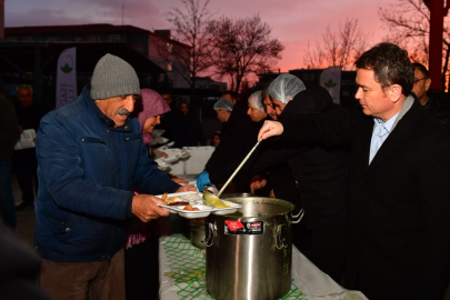 Osmangazi Belediyesi mahalle iftarında vatandaşlarla buluştu
