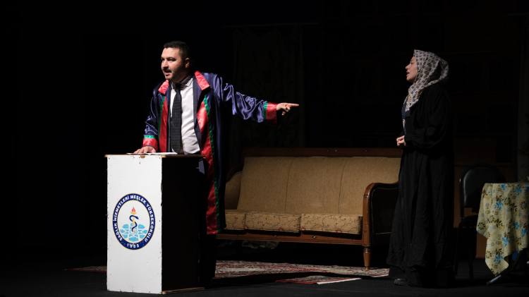 28 Şubat’ın izleri Bursa Yıldırım’da sahneye taşındı - Bursa Hayat Gazetesi-2