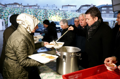 Başkan Aydın Ramazan’ın bereketini Osmangazililerle paylaşıyor