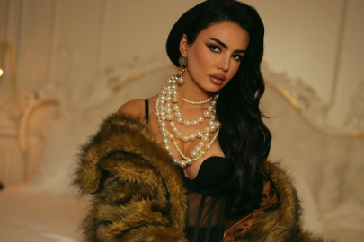 Sosyal medya fenomeni Ece Ronay’a soruşturma!