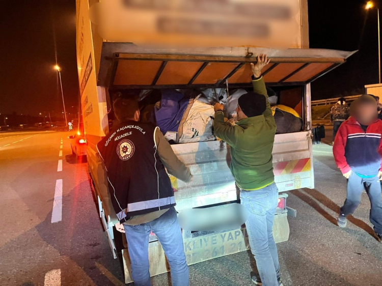Bursa Emniyeti’nden göçmen kaçakçılığına karşı büyük operasyon!-Bursa Hayat-2