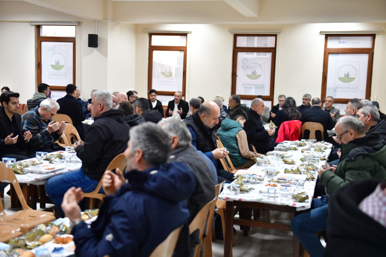 Osmangazi’de Ramazan sofraları Emek Mahallesi’nde kuruldu - Bursa Hayat Gazetesi-3