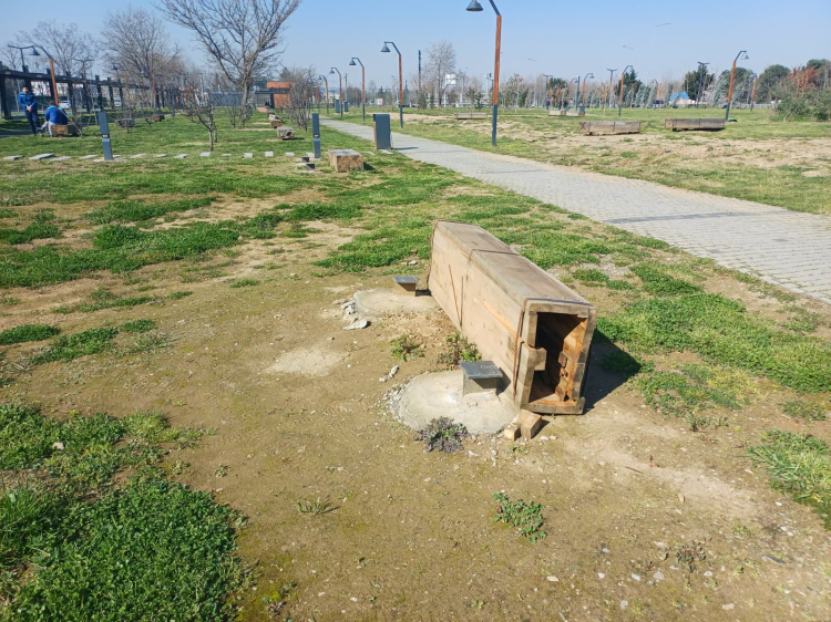 Osmangazi Millet Bahçesi’nde güvenlik açığı ve atıl yapılar!-Bursa Hayat-3