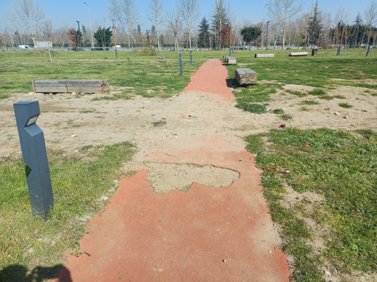 Osmangazi Millet Bahçesi’nde güvenlik açığı ve atıl yapılar!-Bursa Hayat-2