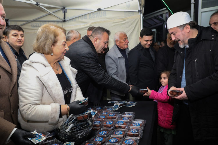 Bursa Büyükşehir Belediyesi’nden Nilüfer’de dayanışma iftarı - Bursa Hayat Gazetesi-3