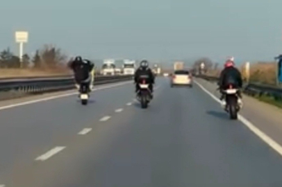 Bursa’da riskli anlar: Kazaya davetiye çıkardılar!