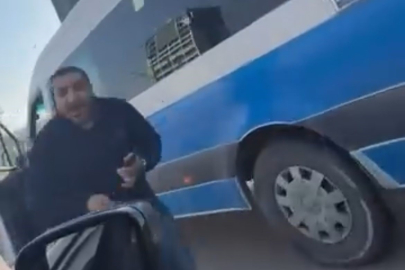 Bursa’da trafikte şiddet anları: Minibüs sürücüsünden dikkat çeken tepki!