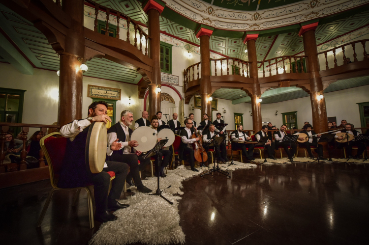 Bursa Mevlevihanesi’nde tasavvuf müziğiyle unutulmaz Ramazan akşamı!-Bursa Hayat-3