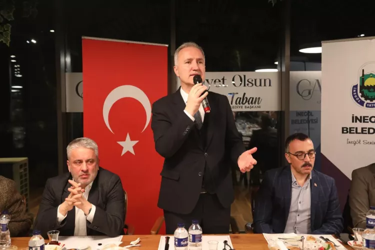İnegöl'de mahalle muhtarları ve protokol aynı iftar sofrasında buluştu - Bursa Hayat Gazetesi-3