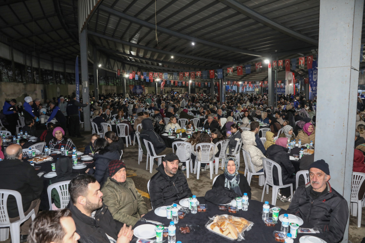 Bursa Büyükşehir’den Yıldırım’da binlerce kişilik iftar buluşması!-Bursa Hayat-2