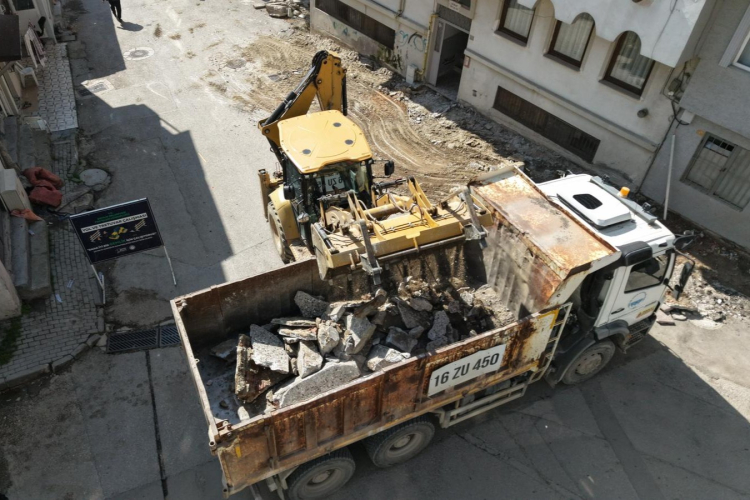 Gemlik’te ulaşım ve çevre düzenlemesi projeleri devam ediyor-Bursa Hayat-3