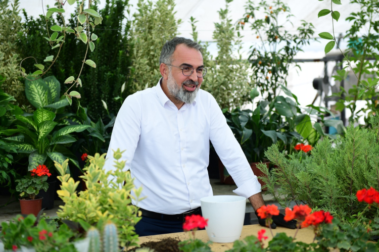 Kestel Belediyesi’nden süs bitkileri üreticilerine tam destek - Bursa Hayat Gazetesi-2