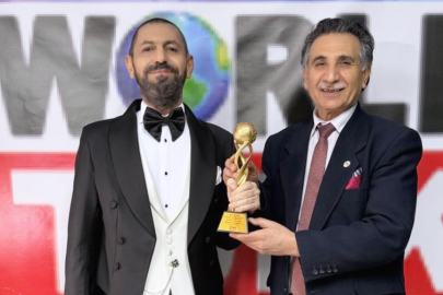 Nobel Barış Ödülü adayı Akif Manaf, Küresel Barış Ödülü’nü aldı