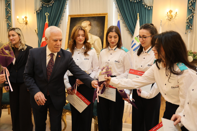 Bursa Büyükşehir Belediyesi’nden kadın istihdamında öncü adım!-Bursa Hayat-3