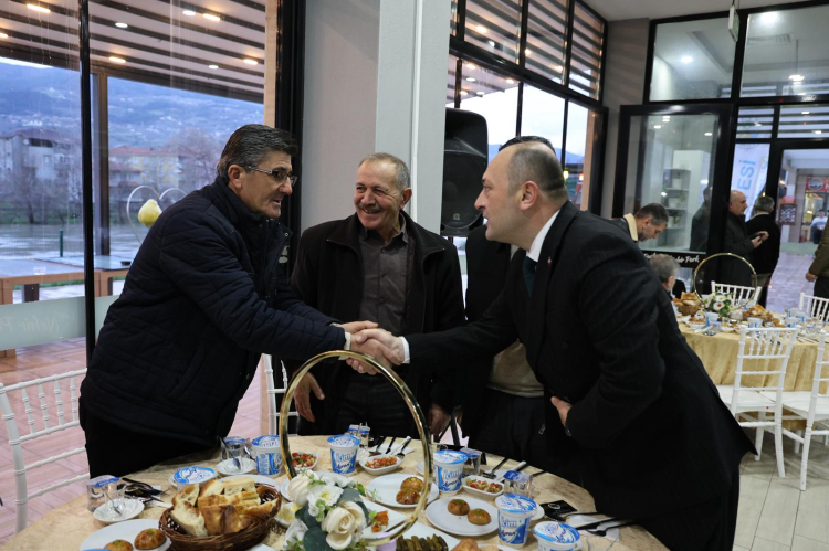 Başkan Yıldız, mahalle muhtarlarını ağırladı -Bursa Hayat-2