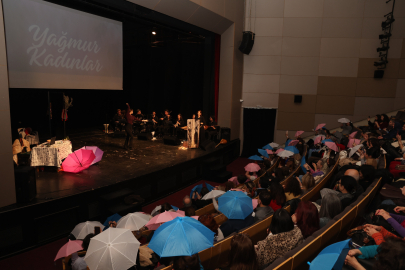 ‘Yağmur Kadınlar’ müzikali Nilüfer’de izleyiciyle buluştu