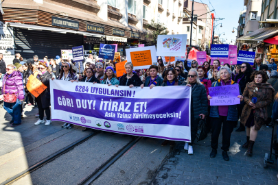 Bursa Cumhuriyet Caddesi’nde kadınlar, eşitlik ve özgürlük için yürüdü
