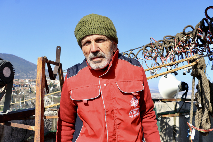 Bursa Ulu Cami’de “zekat berekettir” mahyası asıldı-Bursa Hayat-3