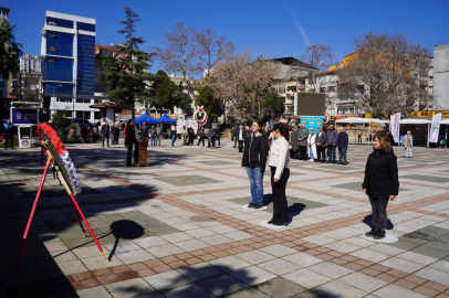 Bursa Orhangazi Cumhuriyet Meydanı’nda 8 Mart coşkusu yaşandı