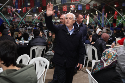 Büyükşehir’in gönül sofrası İznik’te kuruldu: Binlerce vatandaş aynı sofrada