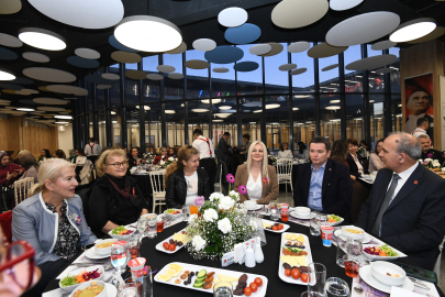 Osmangazi’de 8 Mart etkinliği: Kadınlar iftar sofrasında buluştu