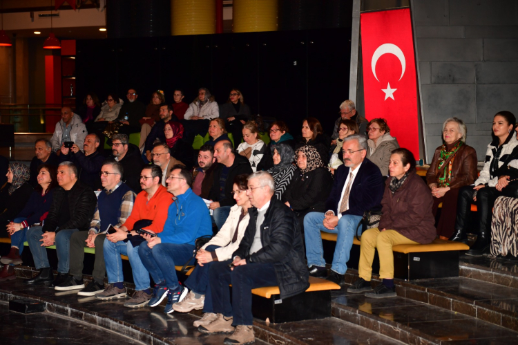 Osmangazi’de ‘Aşkla Geldik’ tasavvuf konseri sanatseverleri buluşturdu - Bursa Hayat Gazetesi-3