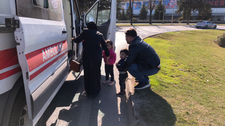 Bursa’da dehşet anları: 2’si çocuk 4 kişi hastaneye kaldırıldı!-Bursa Hayat-2