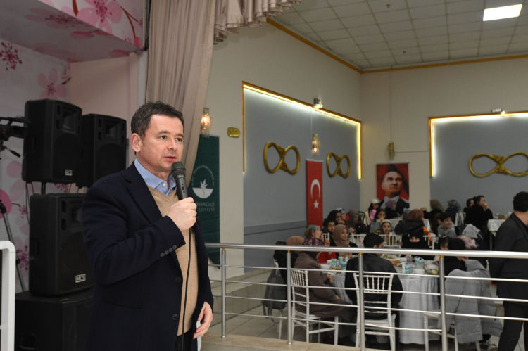 Emek’te Osmangazi Belediyesi ile huzur ve dayanışma iftarı - Bursa Hayat Gazetesi-3
