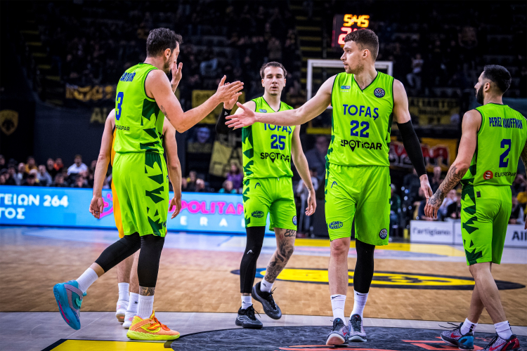 TOFAŞ, AEK deplasmanında skor avantajını koruyamadı: 96-88 mağlup oldu!-Bursa Hayat-3