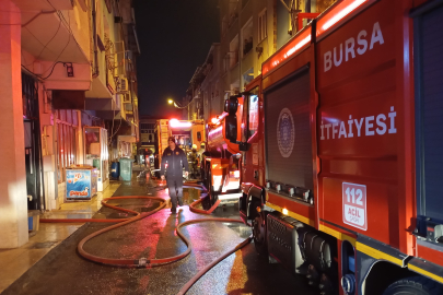 Bursa’da apartmanda yangın paniği!