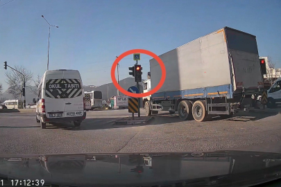 Bursa’da kırmızı ışığı görmezden gelip kuralları hiçe saydılar