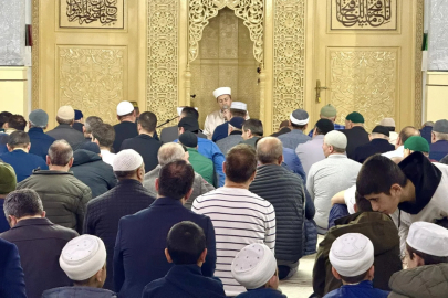 İnegöl’de “13 Gece 13 Cami” programı yoğun katılımla sürüyor