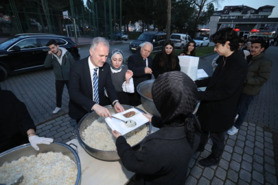 İnegöl'de üniversiteliler iftarda buluştu