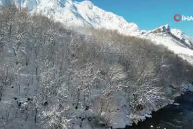 Şırnak'ta kar sonrası dağlar beyaza büründü